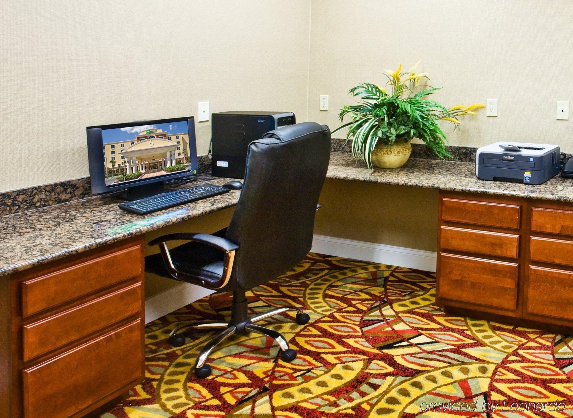 Holiday Inn Express Hotel & Suites Port St. Lucie West By Ihg Зручності фото